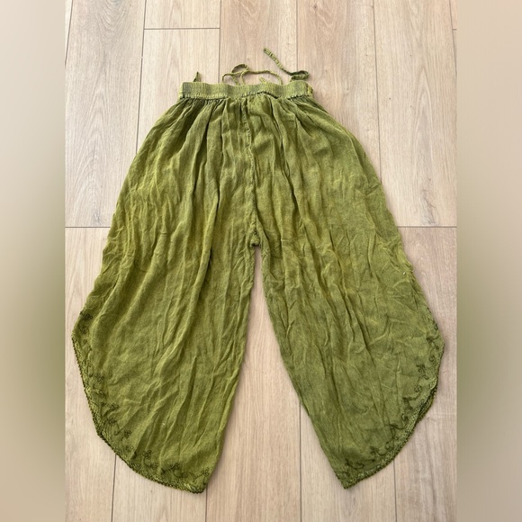 Flared Leg, Loose fitting, Boho, Embroidered, Hippie Pants - Picture 2 of 3